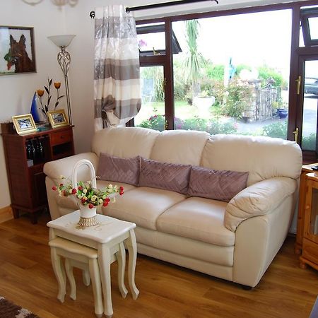 The Ocean Wave Bed & Breakfast Cleggan Exterior photo